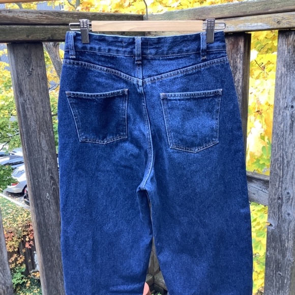 Kotn Unisex Antifit Denim - Picture 2 of 7